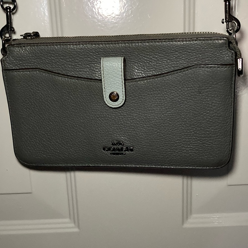 Coach Noa Pop Up Messenger